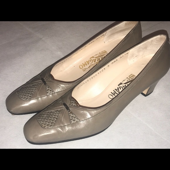 Vintage Ferragamo Size 9 lemon pepper steppers - Picture 8 of 8